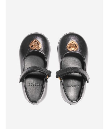 Versace Girls Heart Logo Shoes in Black Comment ça marche