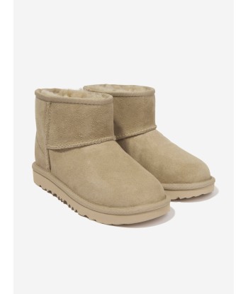 UGG Kids Classic Mini II Boots in Beige brillant des détails fins